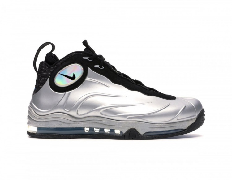 kaiyun.com-致敬马刺名宿!库里今日入场上脚邓肯经典Nike“钢铁”球鞋